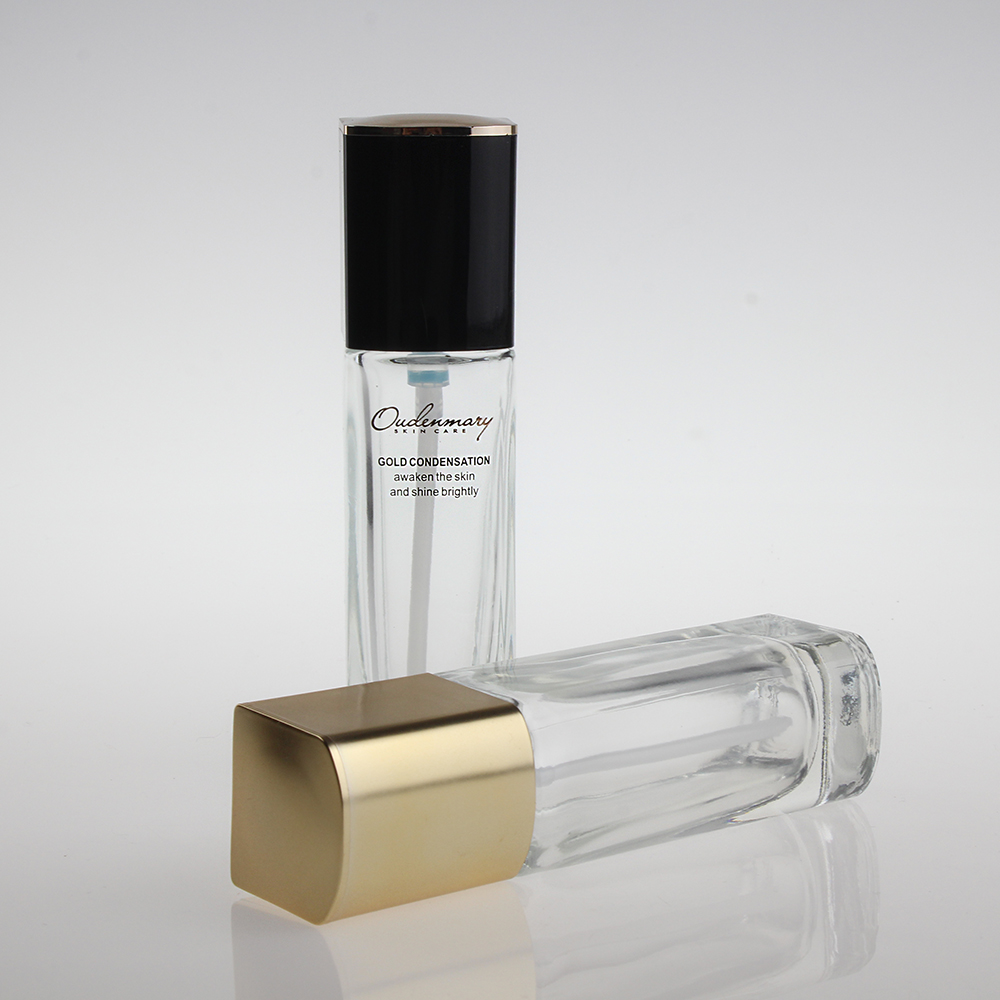 Empty 1oz Liquid Makeup Glass Bottle with Treatment Pump Closure