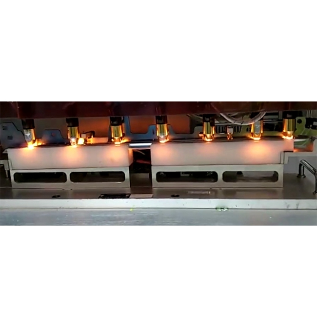 Équipement de rivetage chaud infrarouge flexible et efficace pour la soudure en plastique