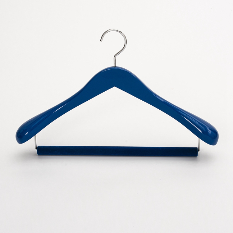 Blue Wooden Hanger Deluxe Branded Clothes Suit Hangers With Non Slip Velvet Bar