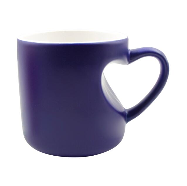 11oz Color-change Matte Mug With Heart-shaped Handle