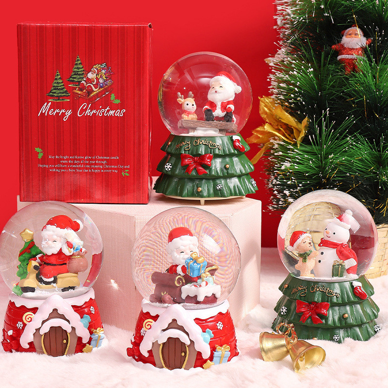 Customized Resin 100mm Souvenir Miniature Water Ball Christmas Gifts Snow Globe