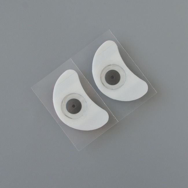 41*25mm Disposable Crescent Shape ECG Electrodes With 3.9mm Snap Connector For ECG Monitor