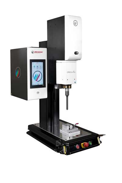 Ultrasonic welding machine