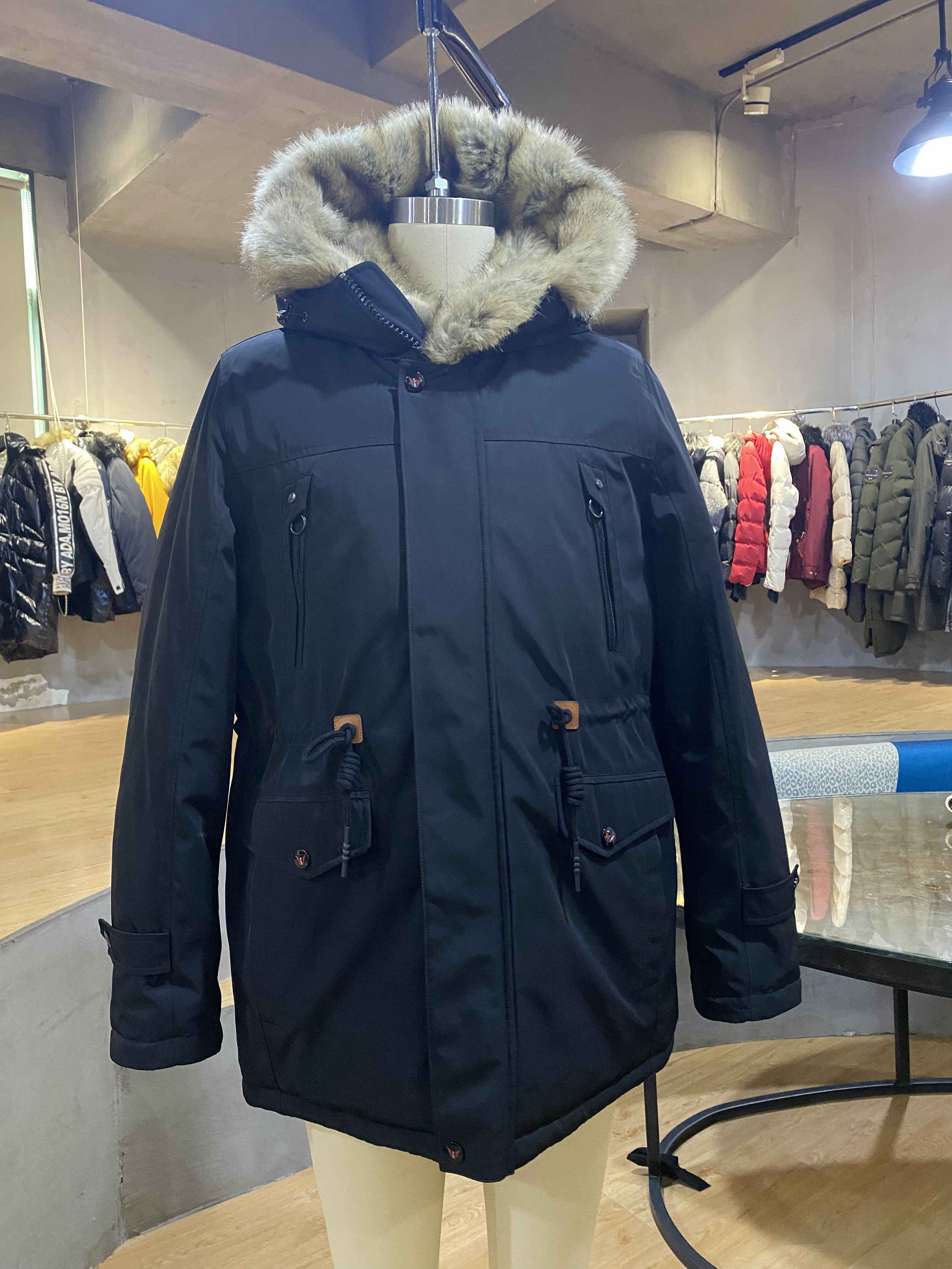 Men's Hooded Winter Coat Warm Puffer Jacket With Fur